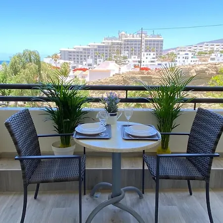 Enjoy A Sunny With Pool Next To The Sea Apartmán *